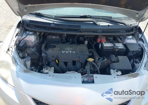 2010 Toyota Yaris z USA, uszkodzony, nr VIN JTDBT4K37A1365656